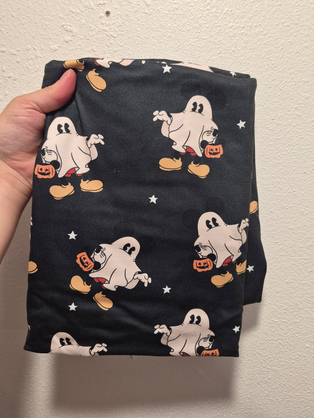 Mouse Ghost trick or treat