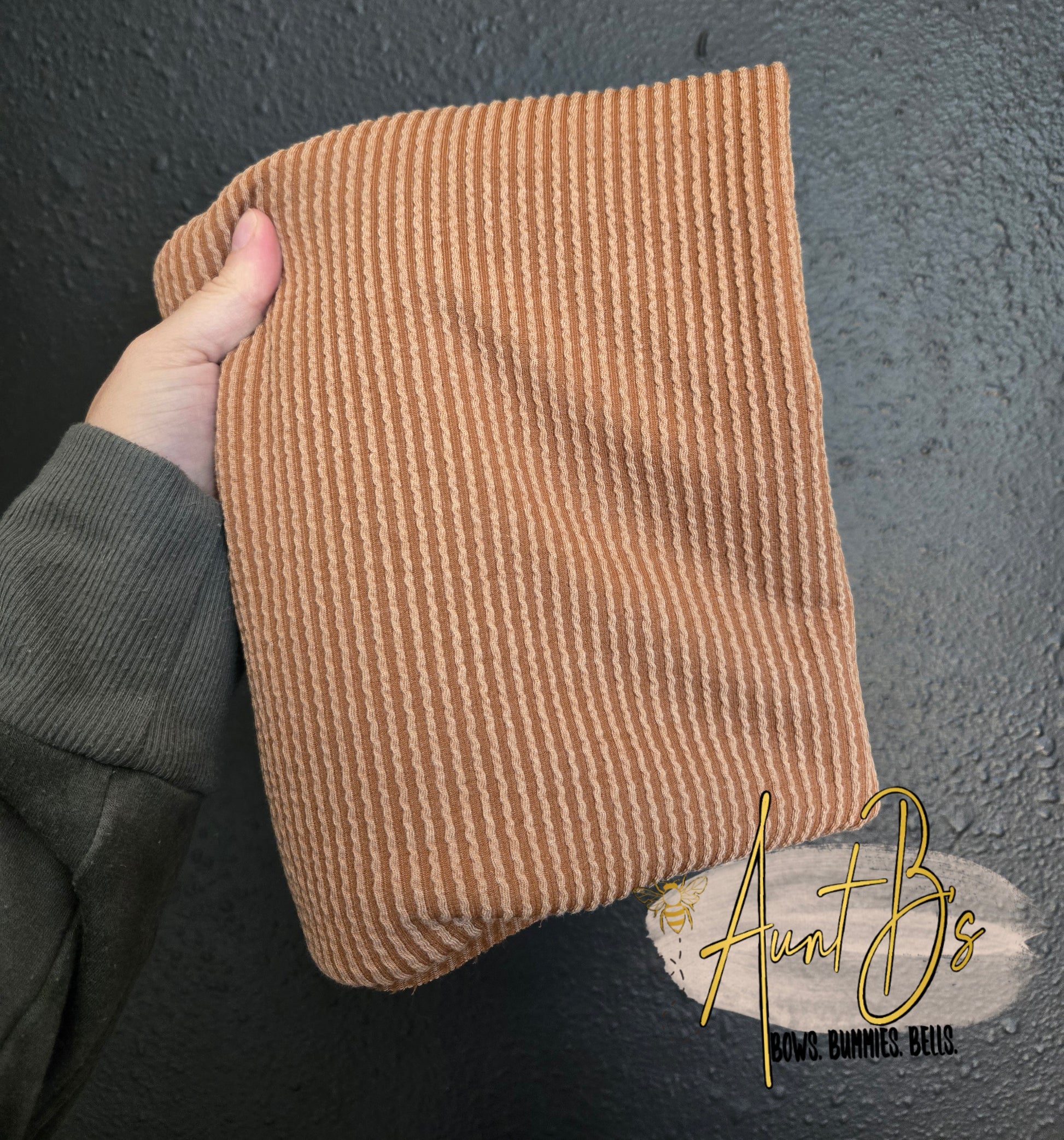 Carmel waved Ribknit