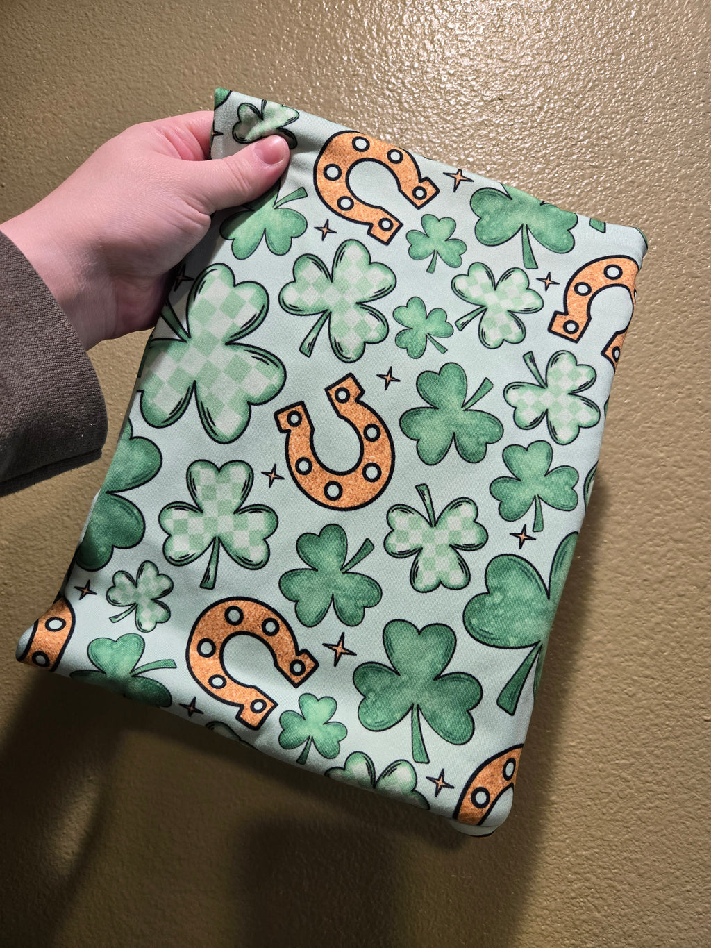 St Patrick day clovers