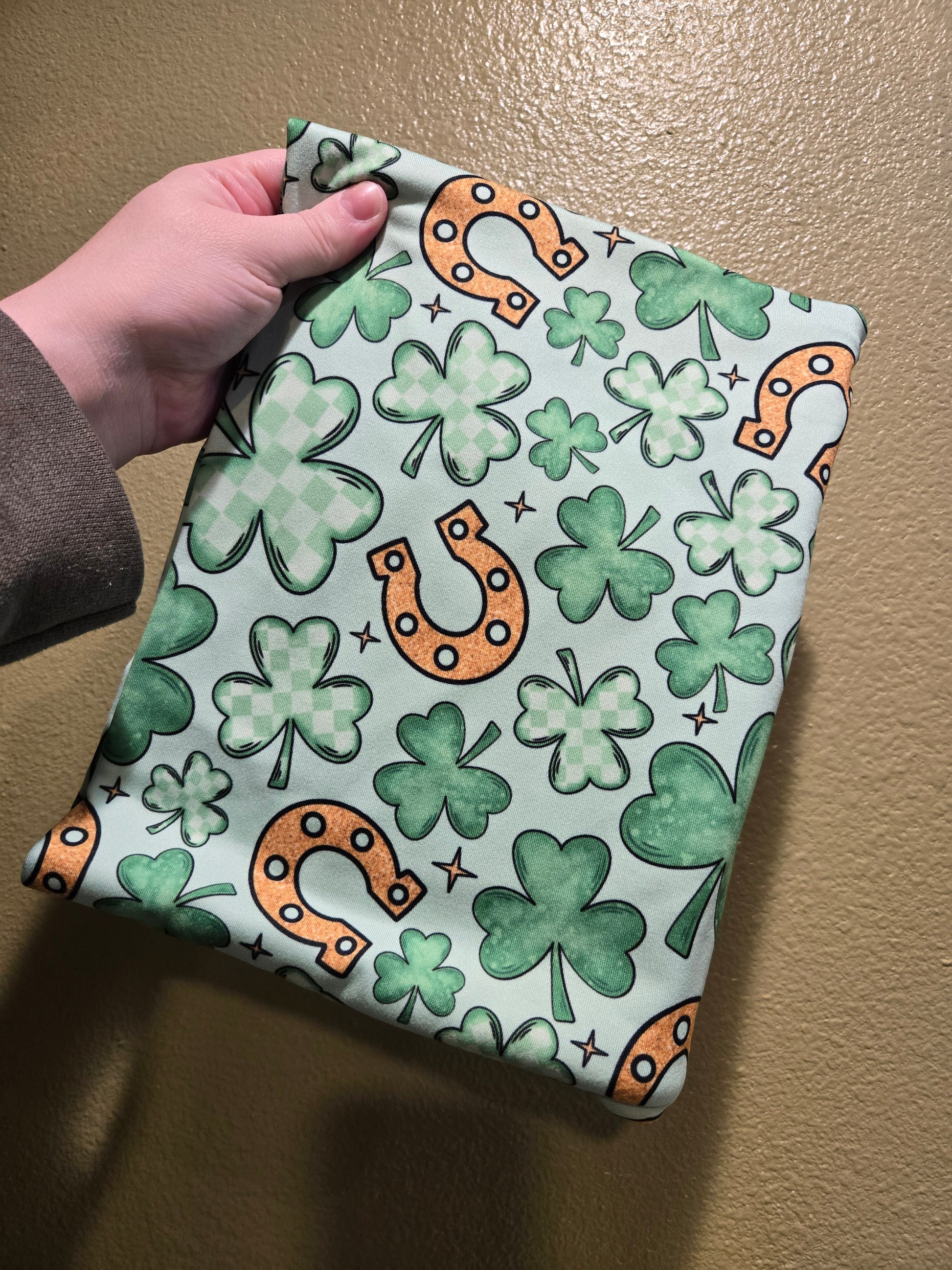 St Patrick day clovers